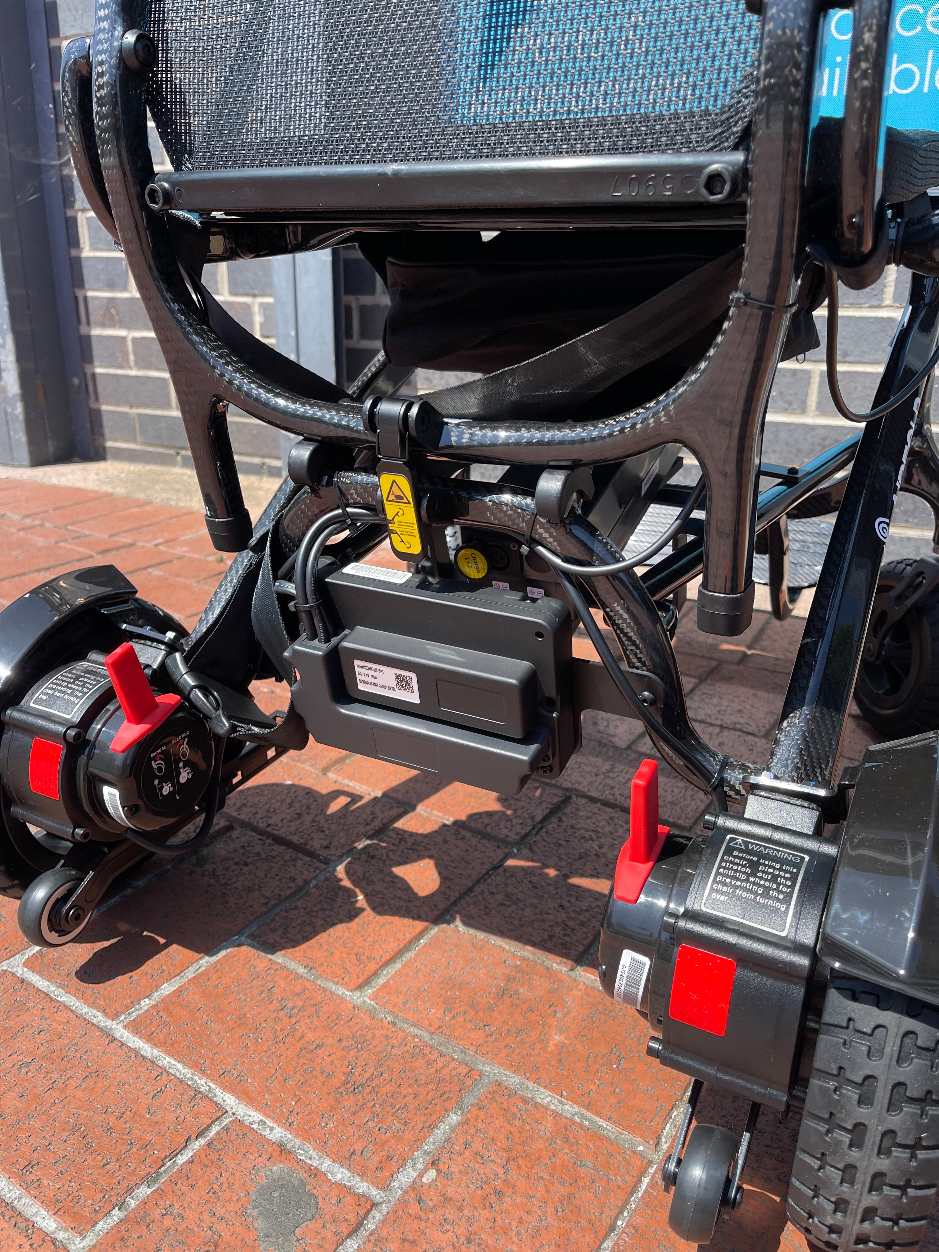 Drive AirFold Mobility Powerchair Carbon Fibre - Humber Mobility Centre