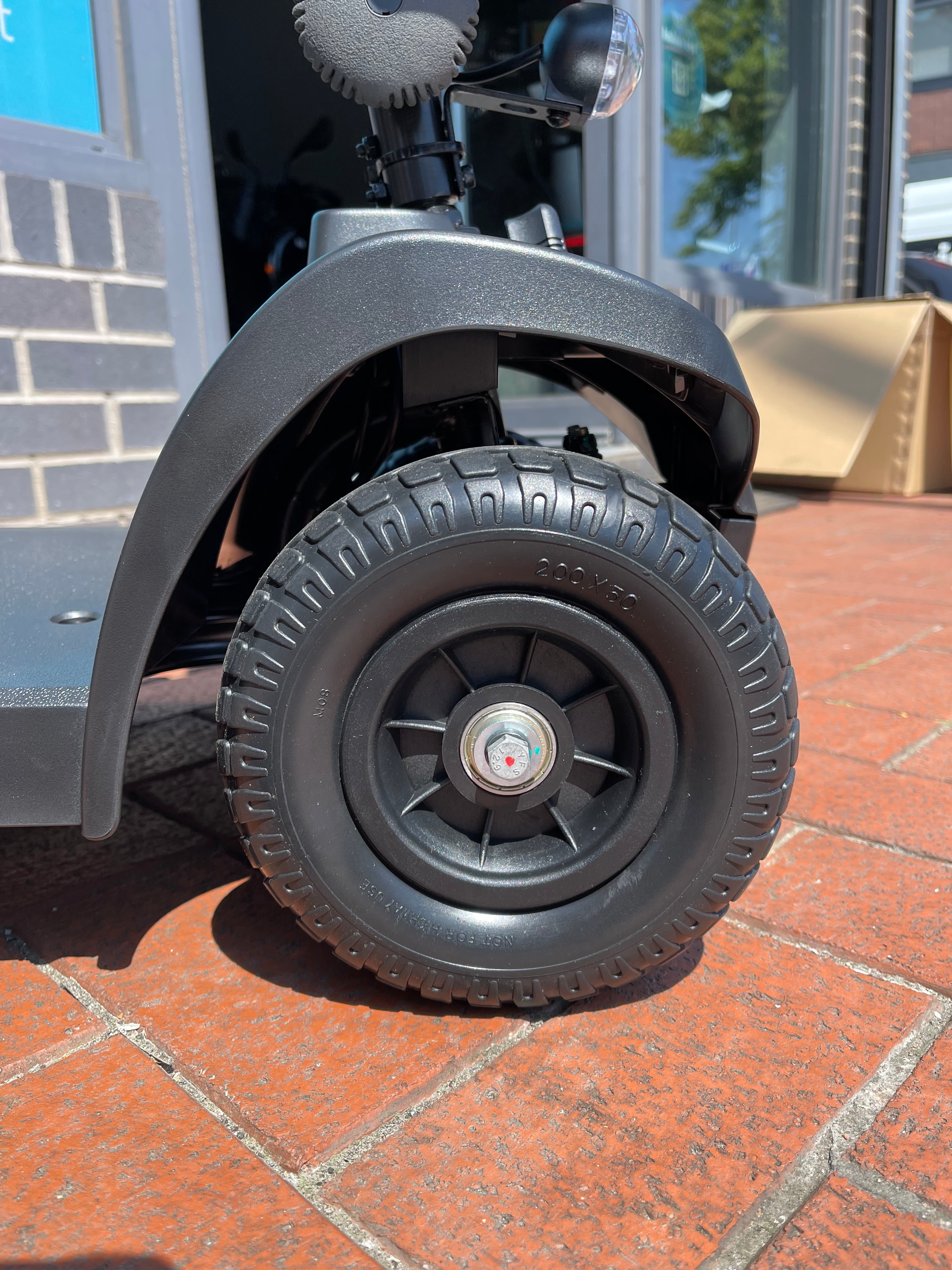 HMC 4 Series Elite 420B Boot Mobility Scooter 4mph - Humber Mobility Centre