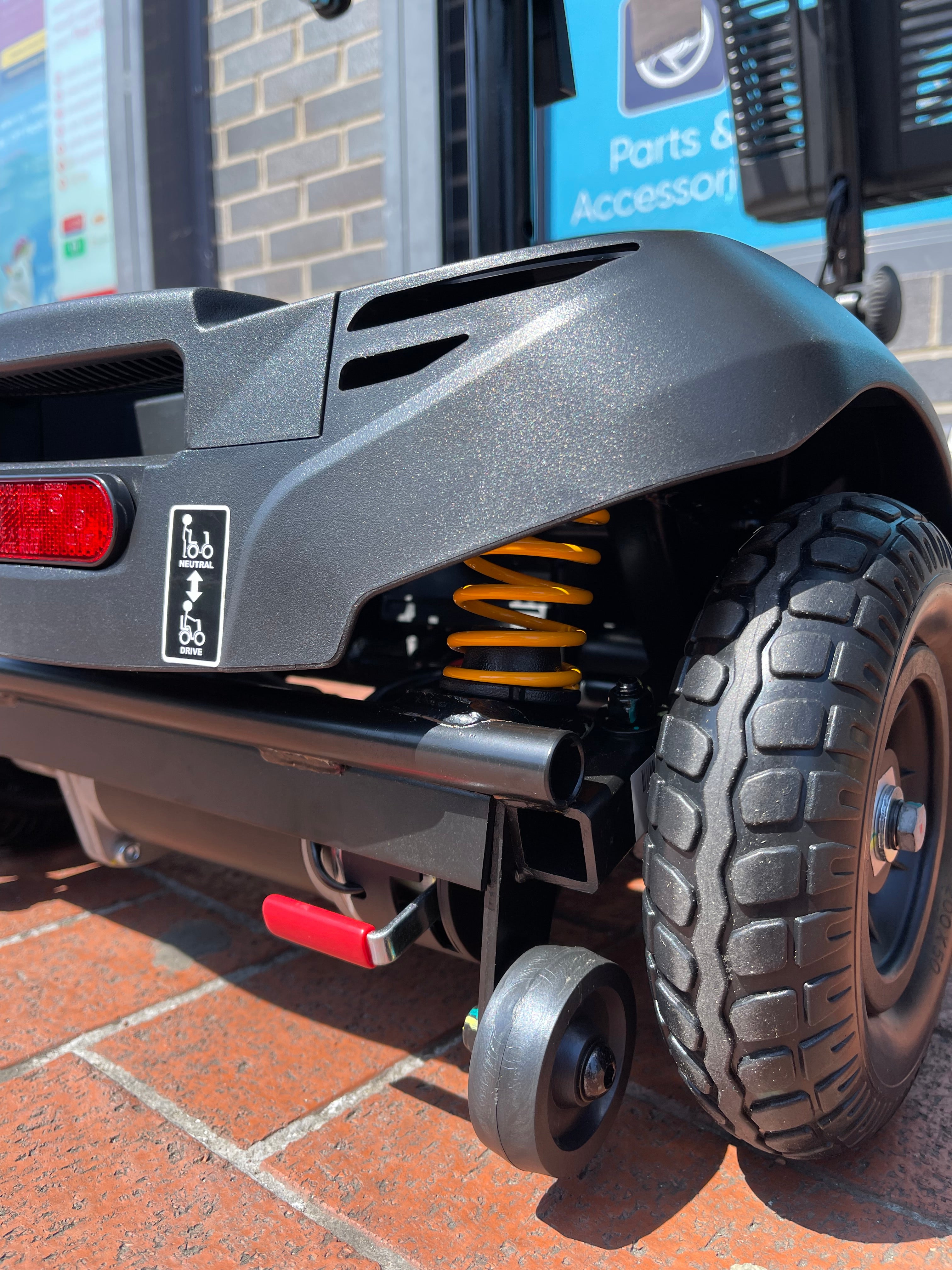 HMC 4 Series Elite 420B Boot Mobility Scooter 4mph - Humber Mobility Centre