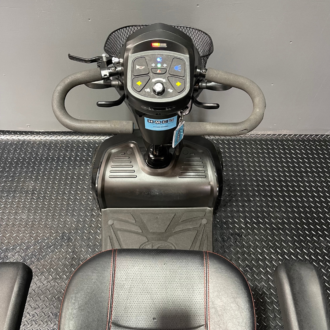 Kymco Komfy 8 Mid Size Black Electric Mobility Scooter 8mph - Humber Mobility Centre