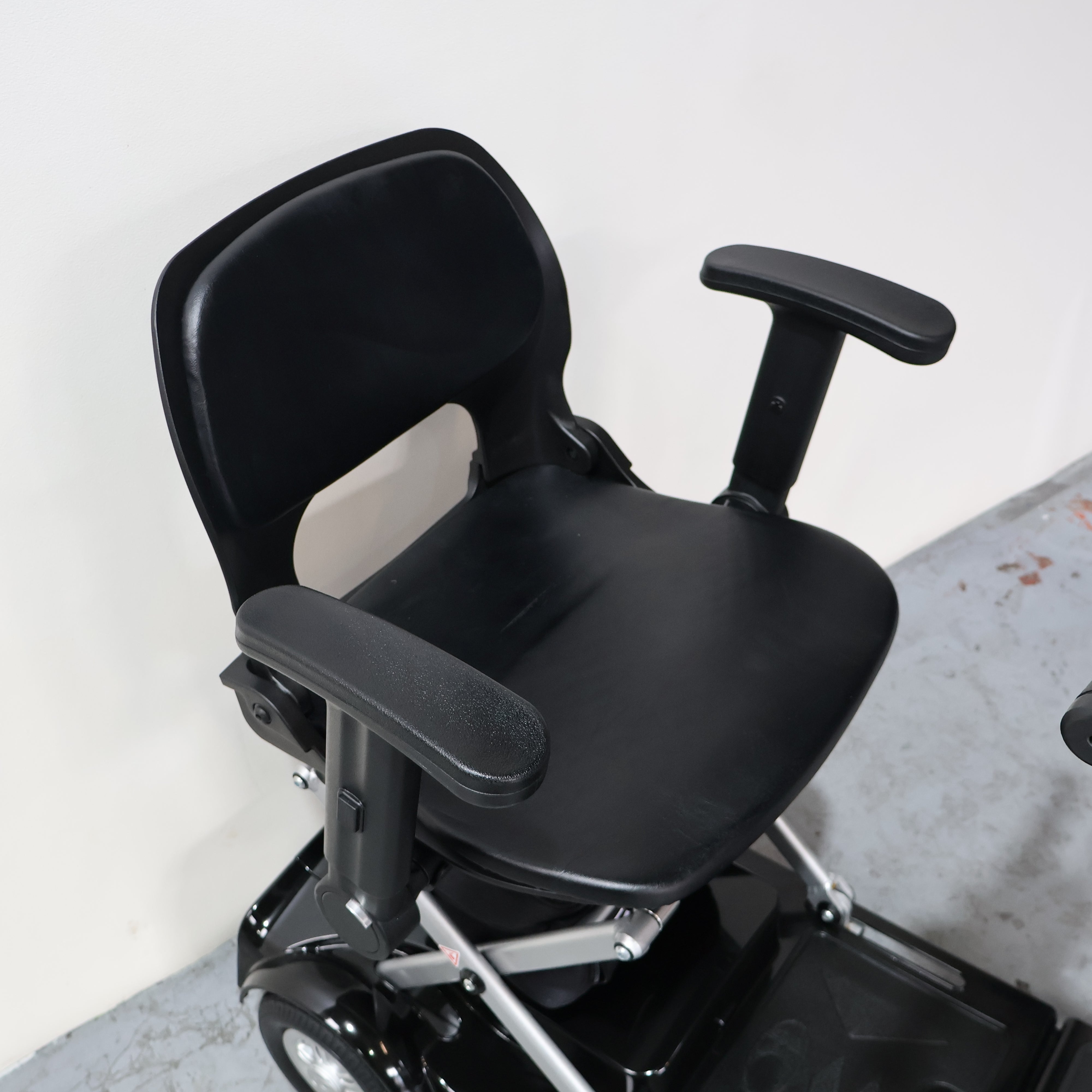 Electric Auto-Folding Kymco K-Lite FE Scooter 4pmh - Humber Mobility Centre