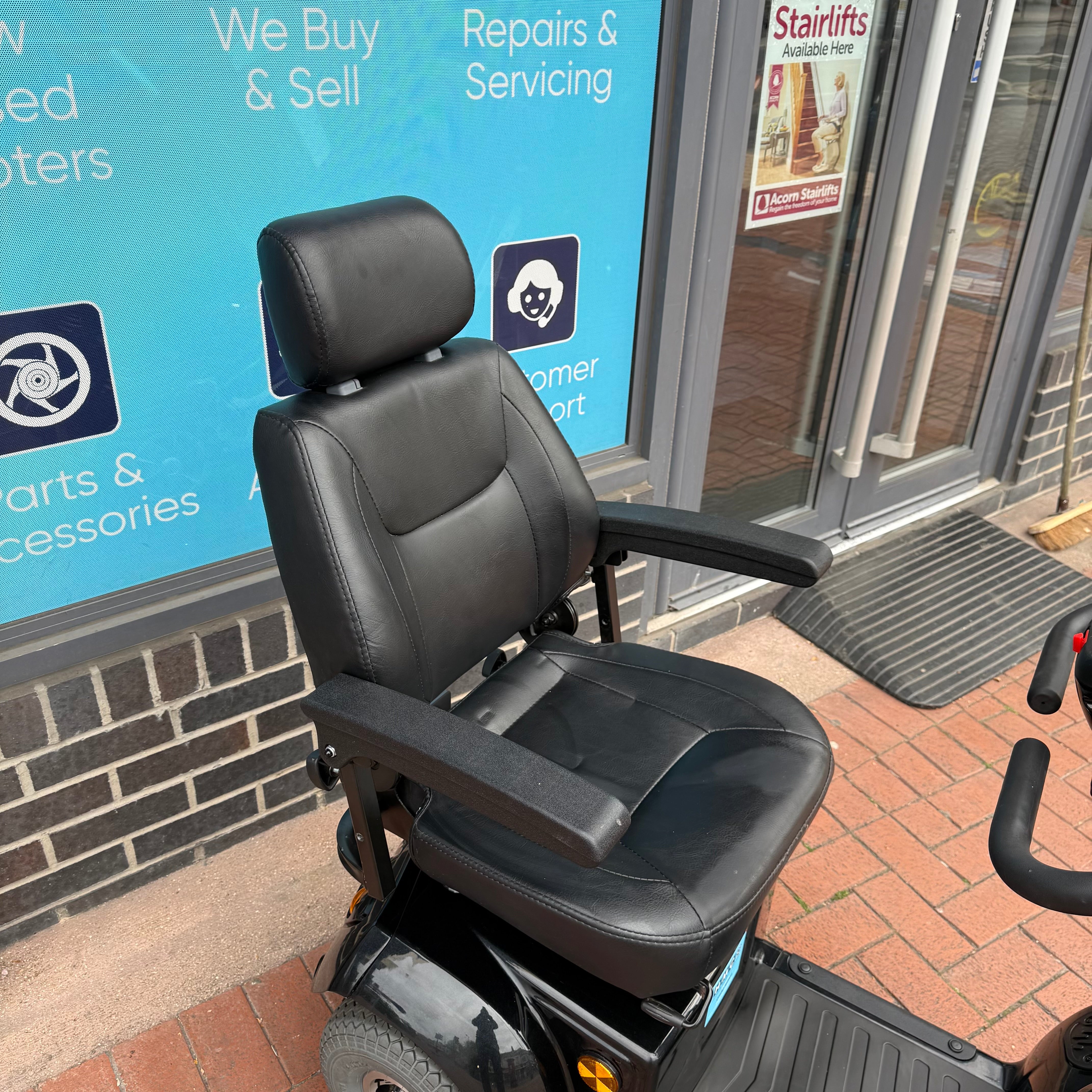 HMC 8 Series Midi 850M Mobility Scooter 8mph Black