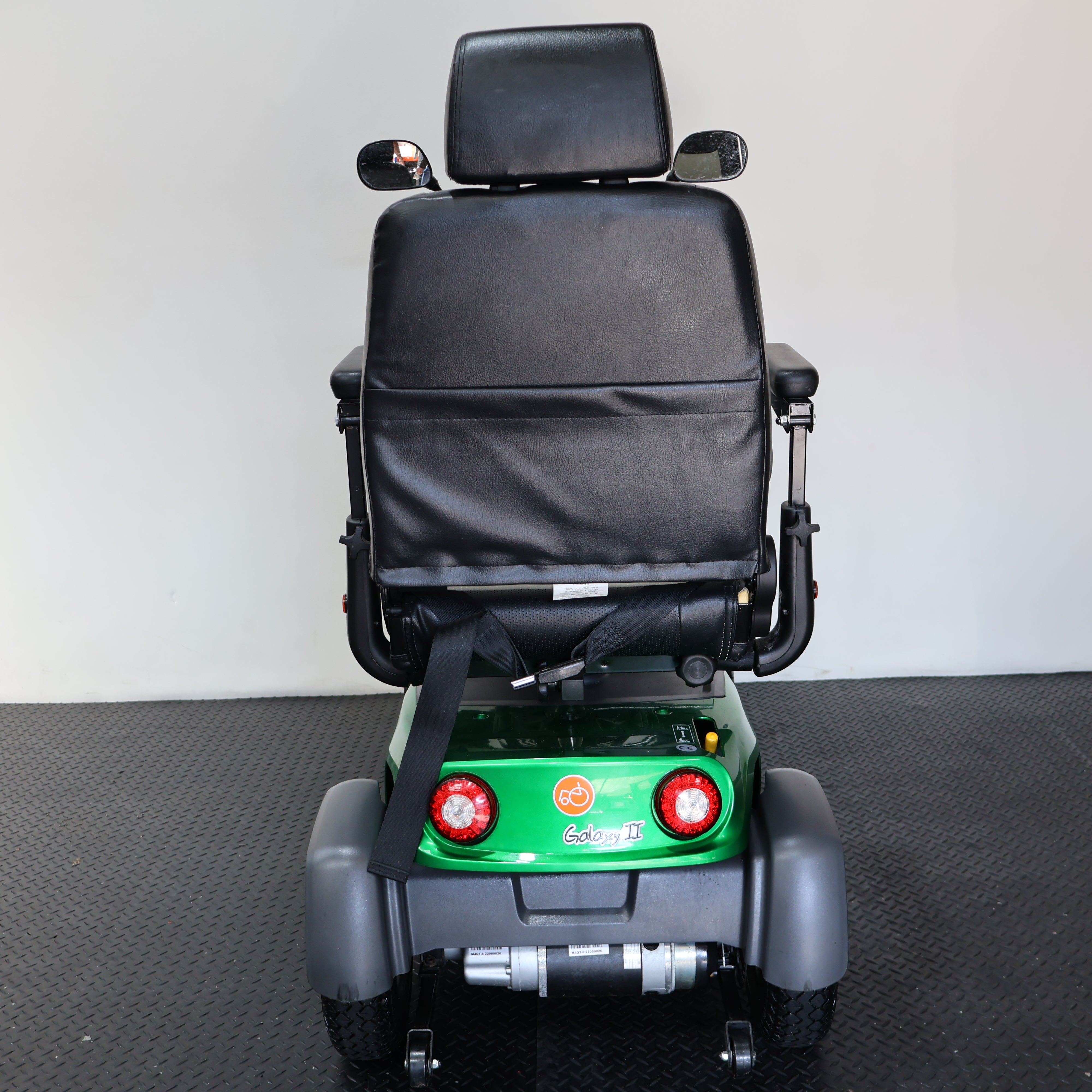 Vanos Galaxy 2 Electric Mobility Scooter 8mph All Terrain Green - Humber Mobility Centre
