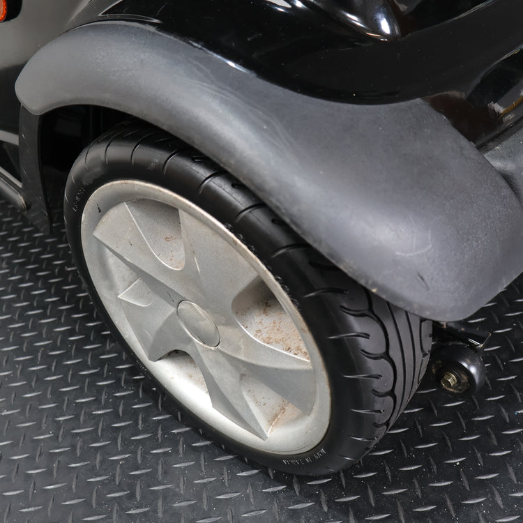Kymco Maxi XLS Mobility Scooter 8mph - Humber Mobility Centre