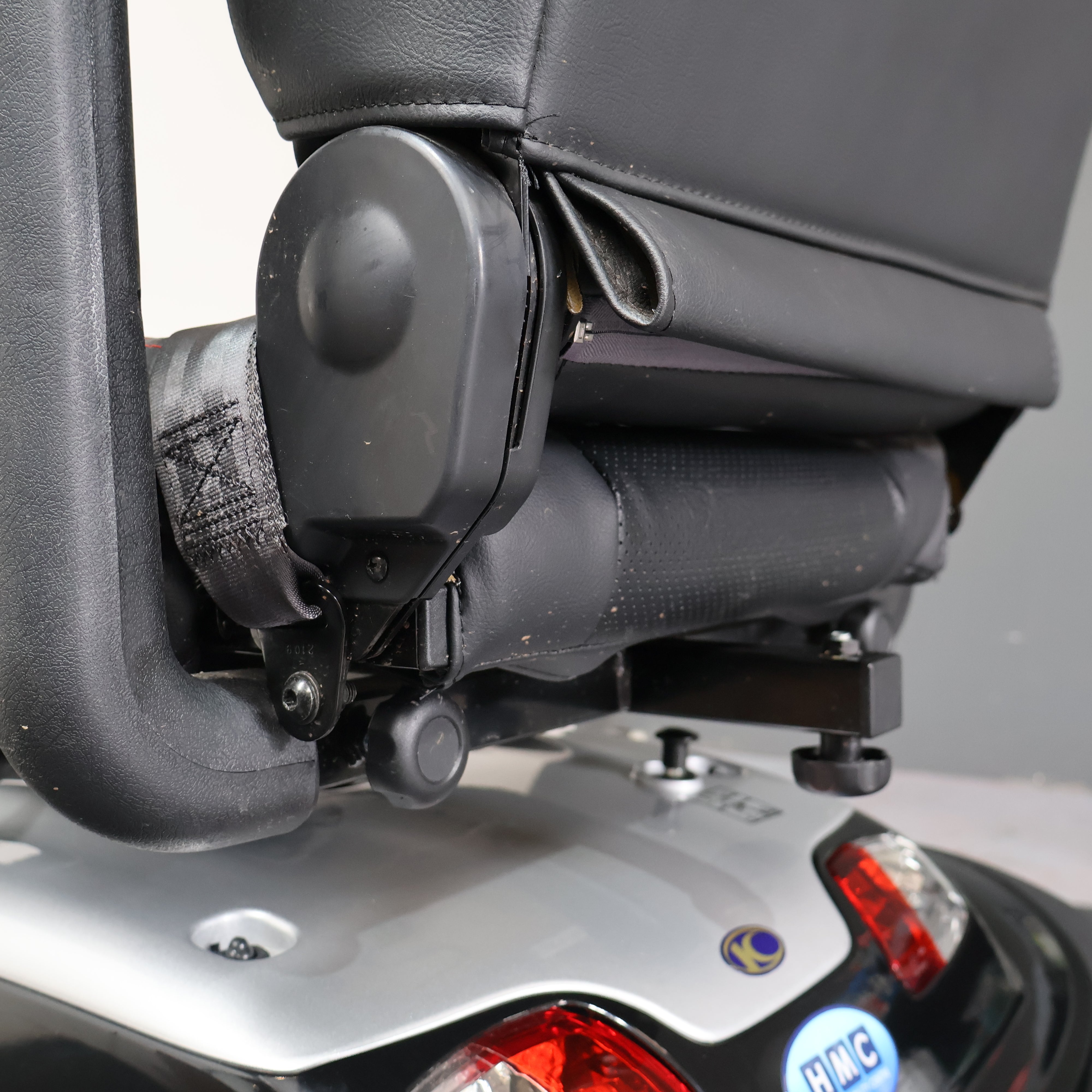 Kymco Maxi XLS Mobility Scooter 8mph - Humber Mobility Centre