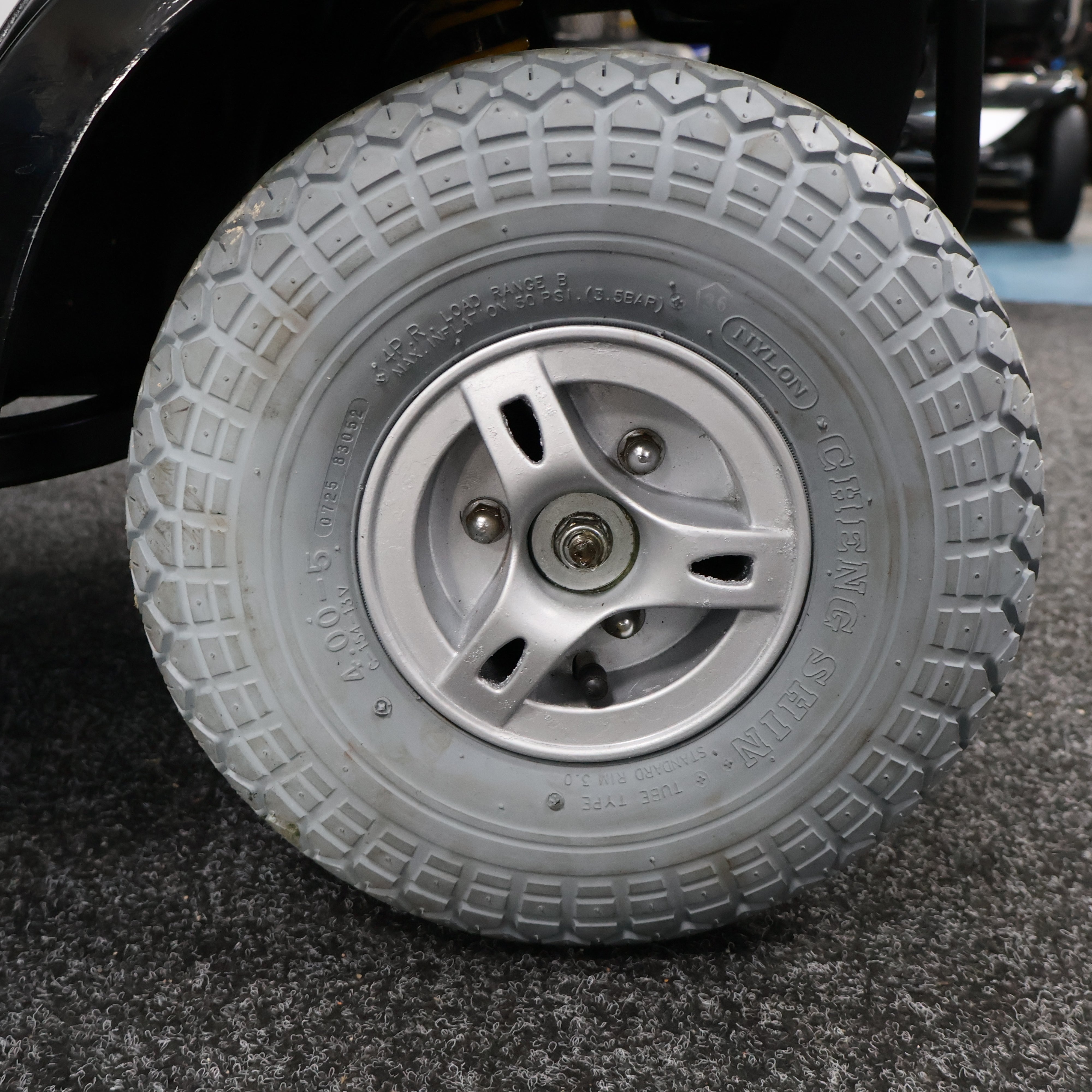 Kymco Maxi XLS Black Electric Mobility Scooter 8mph - Humber Mobility Centre