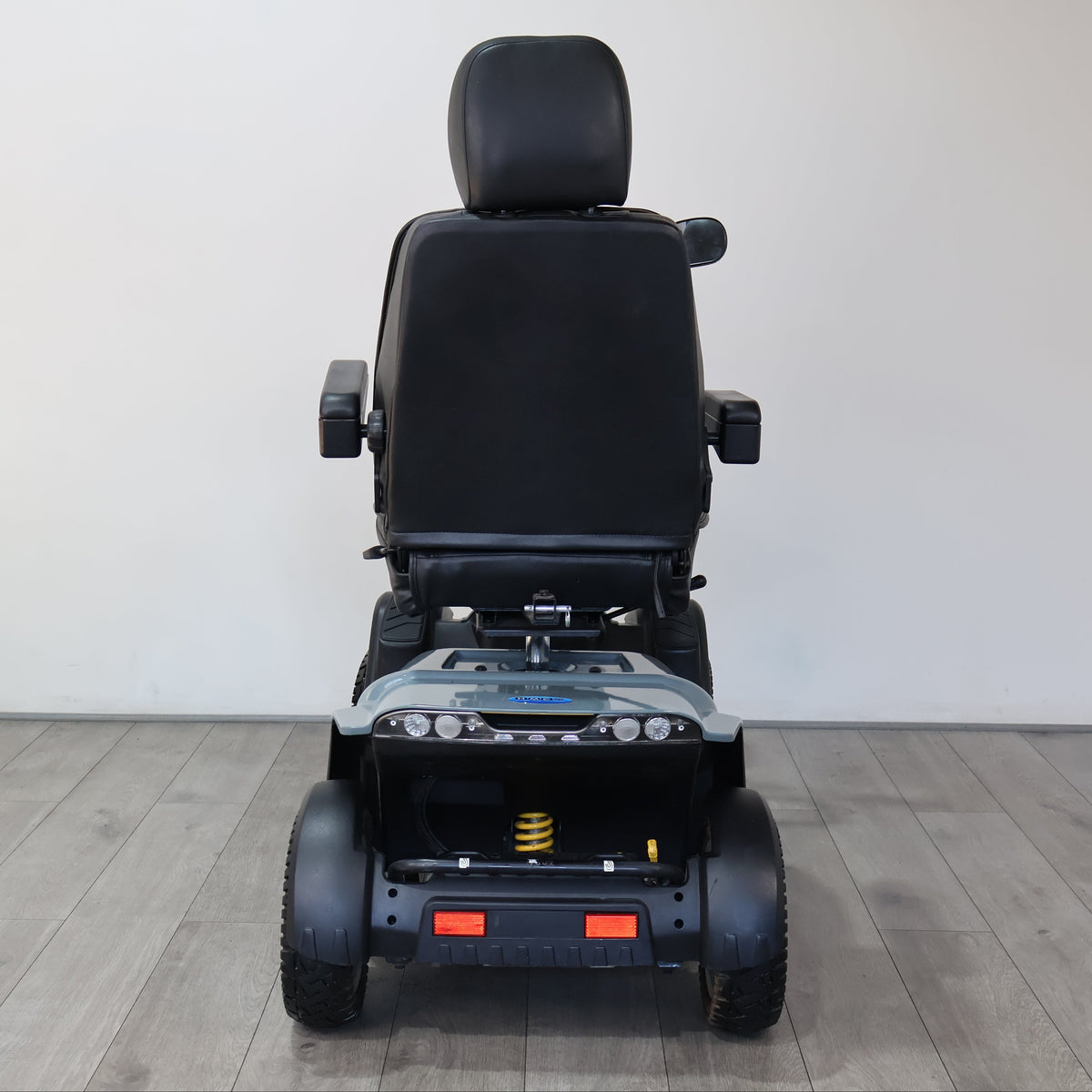 Pride Colt Executive Electric Mobility Scooter 8mph - Humber Mobility Centre