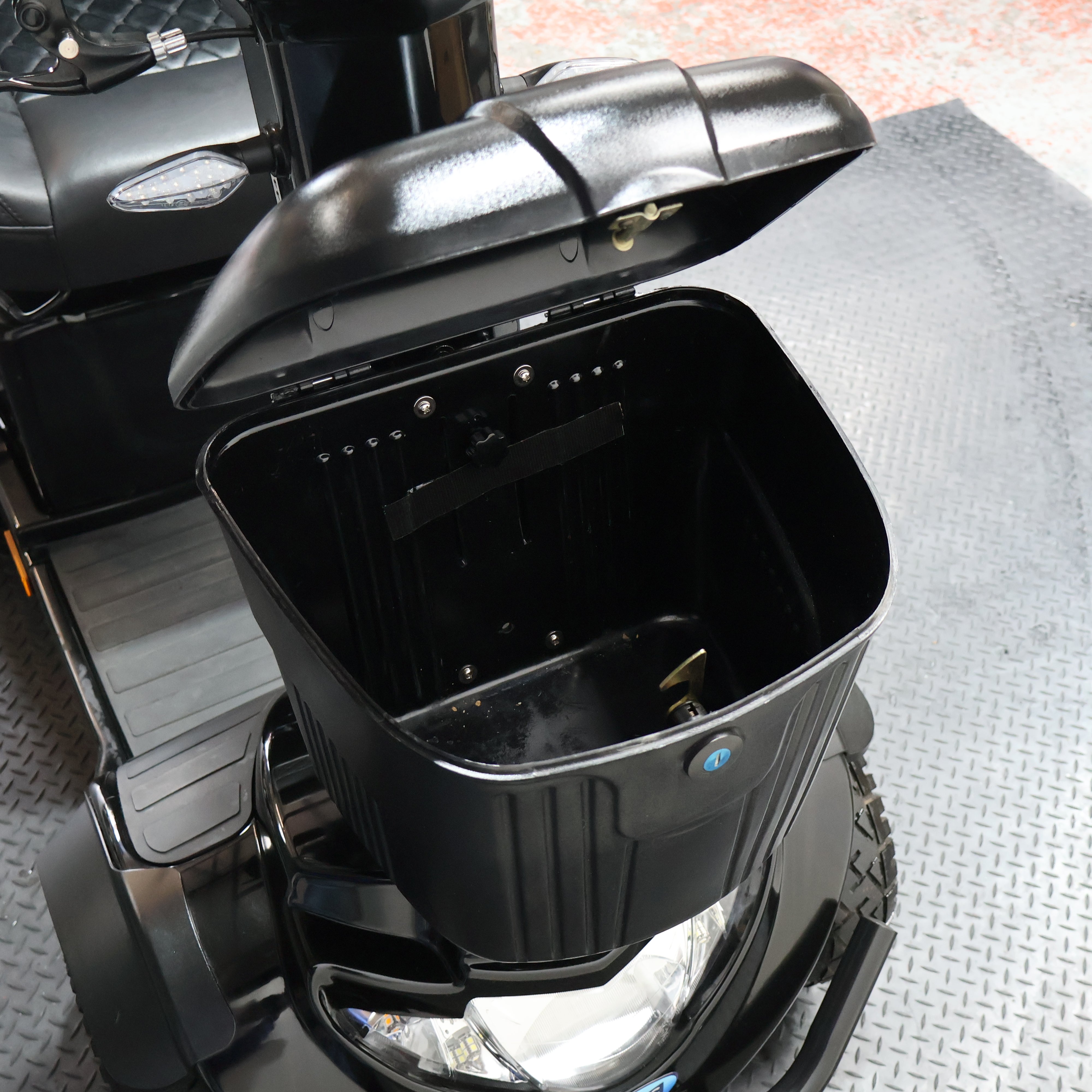 Scooterpac Ignite Grande Mobility Scooter All Terrain 12mph - Humber Mobility Centre
