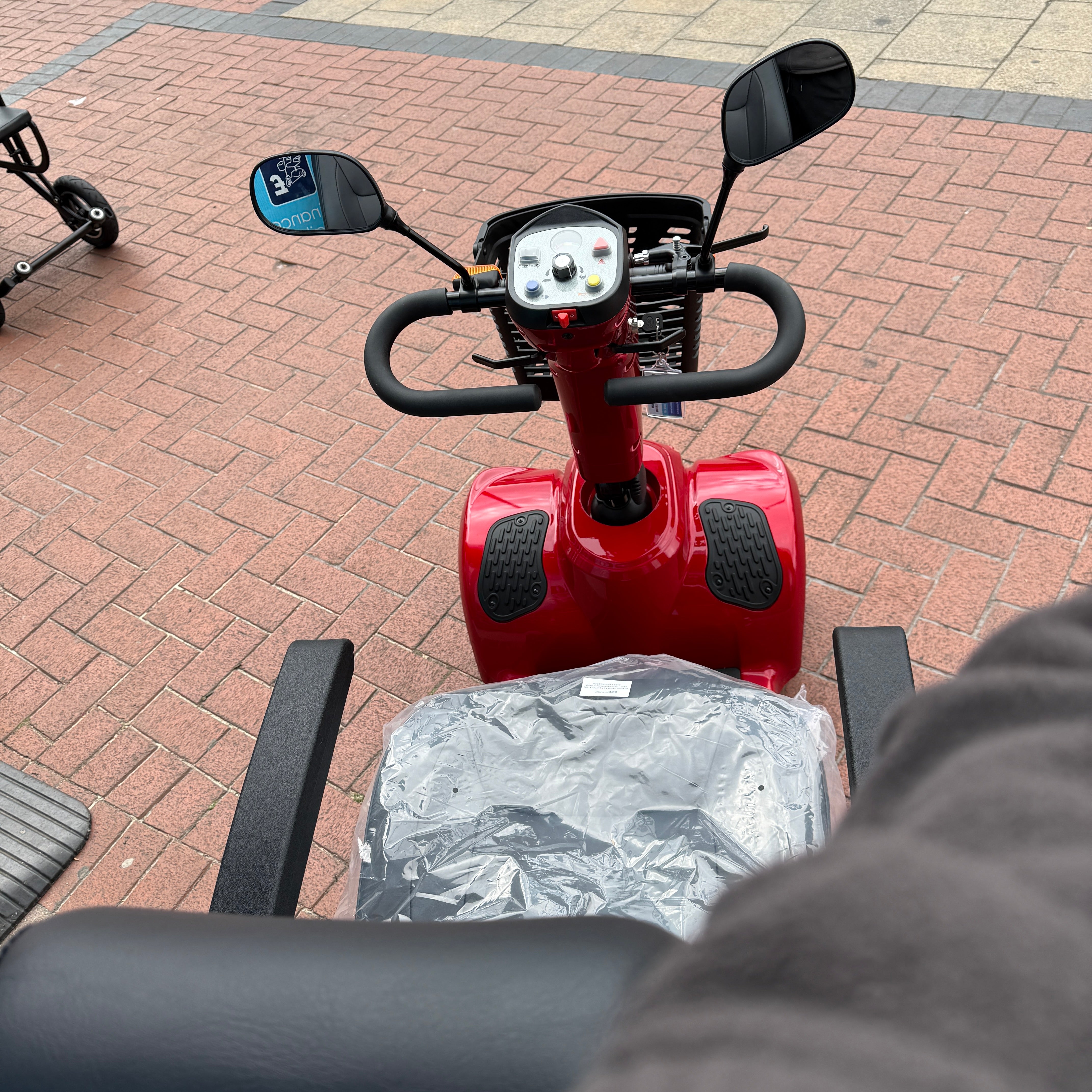 HMC 8 Series Midi 850M Red Electric Mobility Scooter 8mph - Humber Mobility Centre